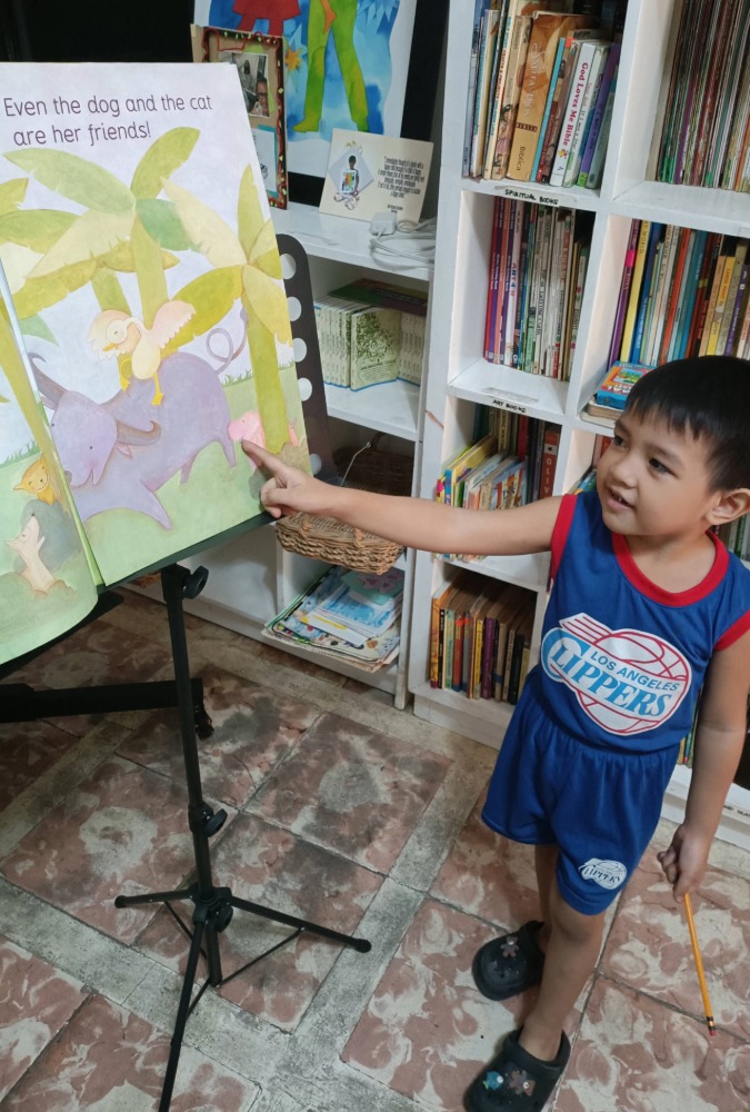 Sining Lakbay child giving presentation